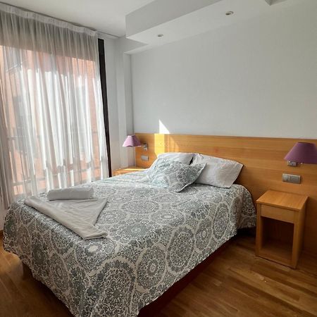 Samaniego Suite, Airport, Ifema Turistico Мадрид Екстер'єр фото